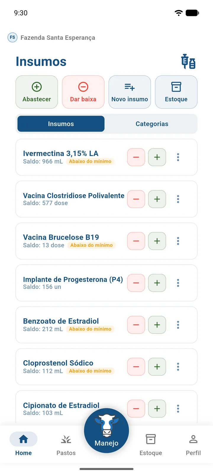 Tela Insumos, aba Insumos, com os botões Abastecer, Dar baixa, Novo insumo e Estoque no topo e três cartões de insumo abaixo